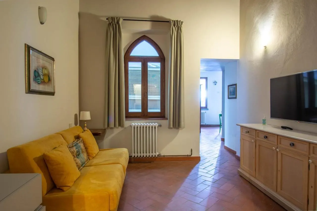 Unique Apartment With Private Terrace And Gothic Details Florence 0*,